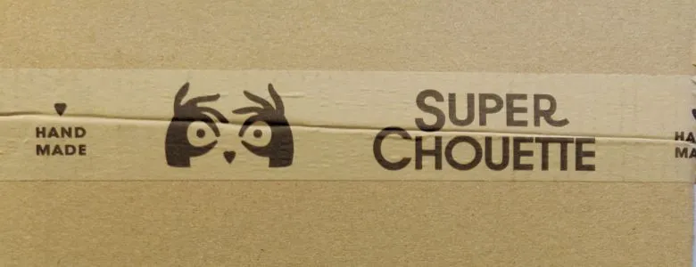 ruban adhésif personnalisé avec le logo Super Chouette et un logo hand made
