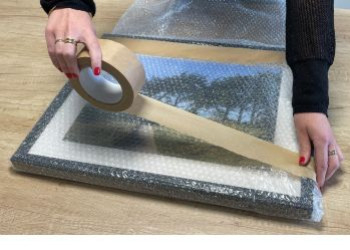 Les meilleures pratiques pour emballer et transporter des œuvres d’art fragiles